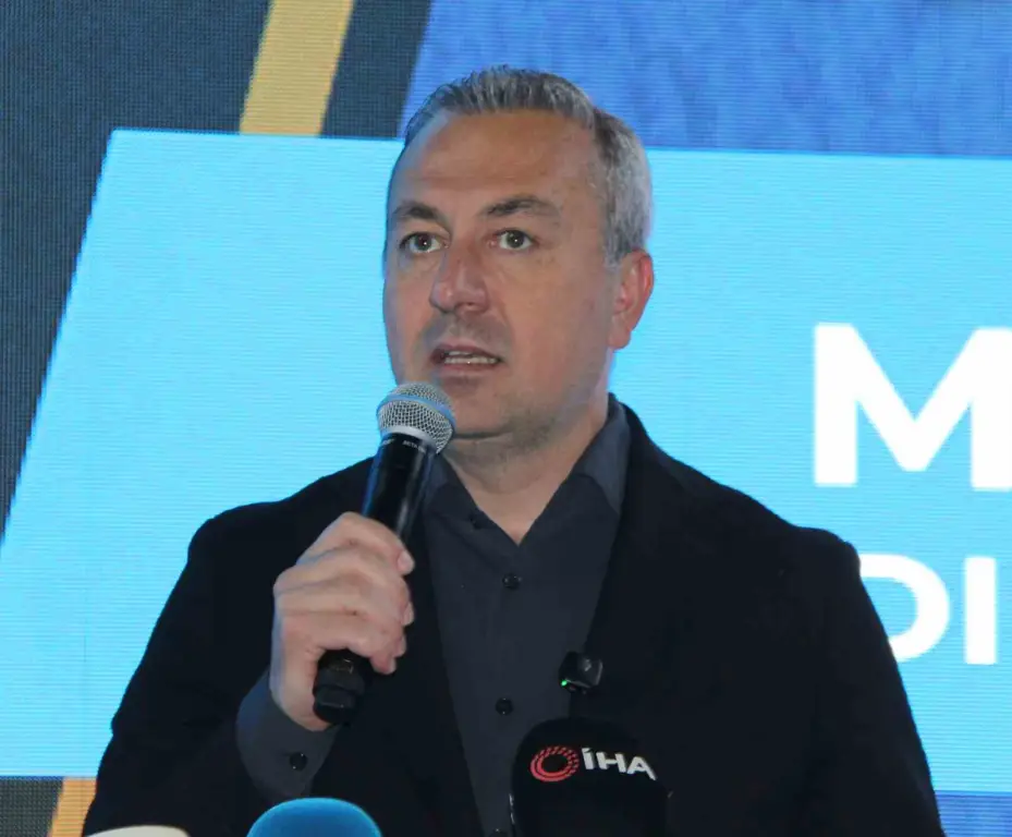 Minikler Türkiye Güreş Şampiyonası’nın açılış seremonisi yapıldı