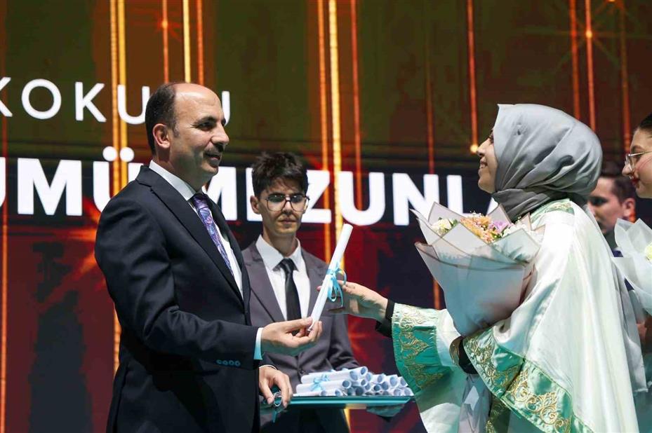 KTO Karatay Üniversitesi’nde mezuniyet coşkusu
