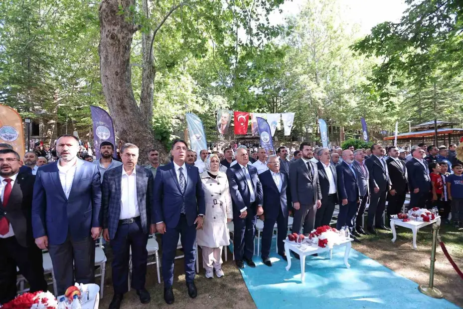 Yahyalı’da 72 milyon TL’lik Grup Yol Projesi hizmete açıldı