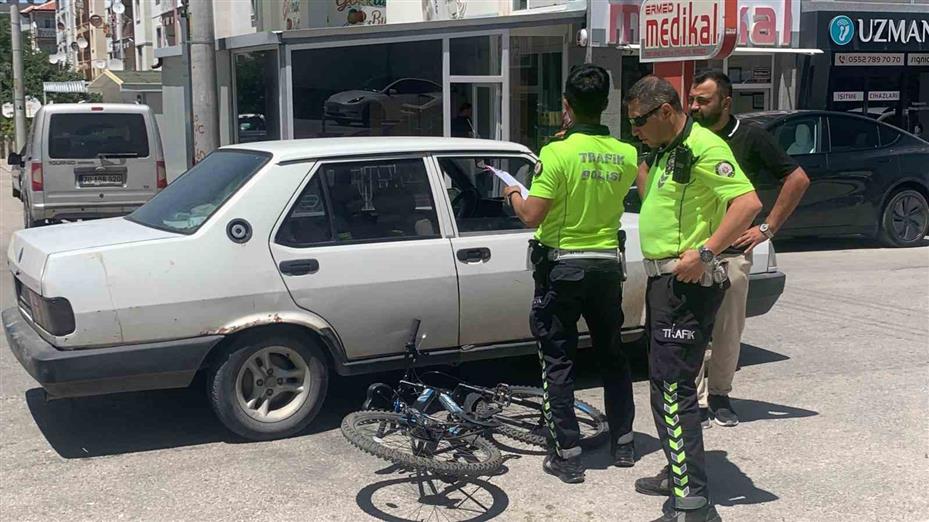 Karaman’da otomobille çarpışan bisiklet sürücüsü yaralandı