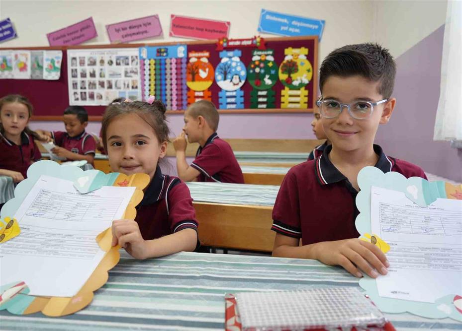 Karneler alındı, yaz tatili başladı: Öğrencilere "dijital bağımlılık" uyarısı