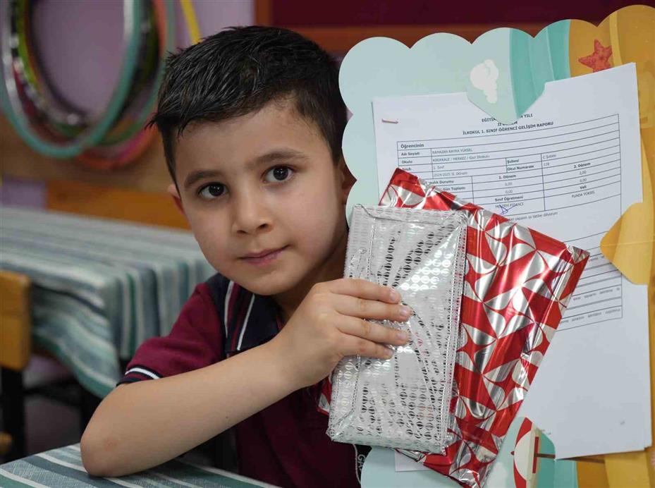 Karneler alındı, yaz tatili başladı: Öğrencilere "dijital bağımlılık" uyarısı
