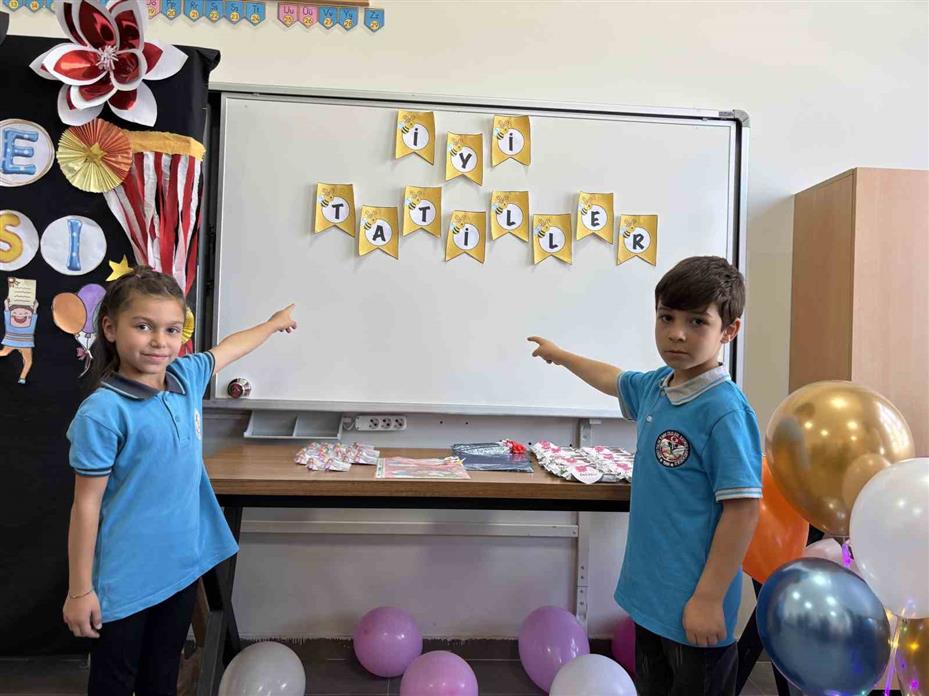 Sivas’ta 121 bin 211 öğrenci karne heyecanı yaşadı