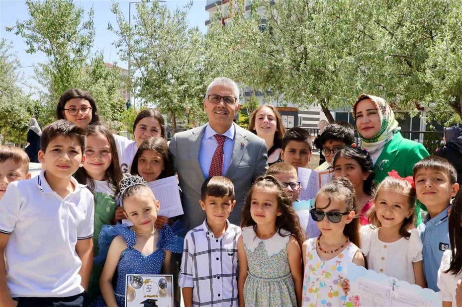 Niğde’de 68 bin 913 öğrenci karne heyecanı yaşadı