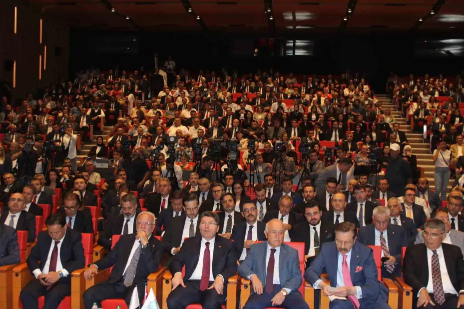 Adalet Bakanı Tunç: "Ülkemizi karalamaya çalışanlar yargı camiamıza büyük haksızlık ediyor"