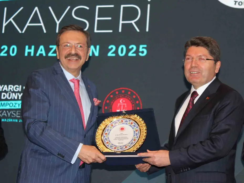 Hisarcıklıoğlu: "Arabuluculuğa gelen dosya sayısı 7.5 milyonu geçmiş ve 4.5 milyondan fazlası da anlaşmayla sonuçlanmış"