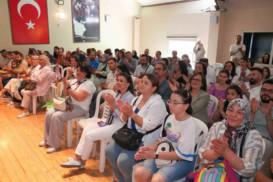 Tepebaşı miniklerinin mezuniyet sevindi