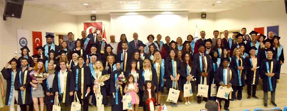 ESOGÜ Sosyal Bilimler Enstitüsü’nde mezuniyet heyecanı