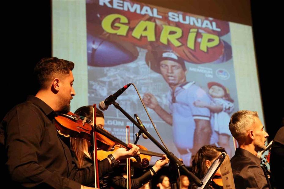 "Sivas Maarif Orkestrası" ilk konserini verdi