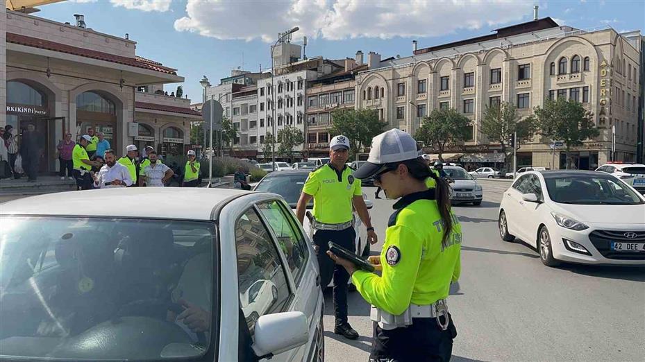 Konya’da trafik ekiplerinden YKS tedbirleri