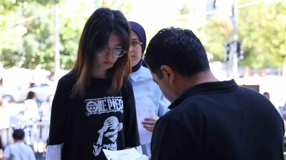 Bir dakika ile umutları ertelendi