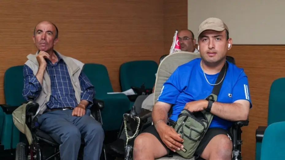 Keçiören Belediyesi’nden özel gereksinimli bireylere ağız ve diş sağlığı eğitimi