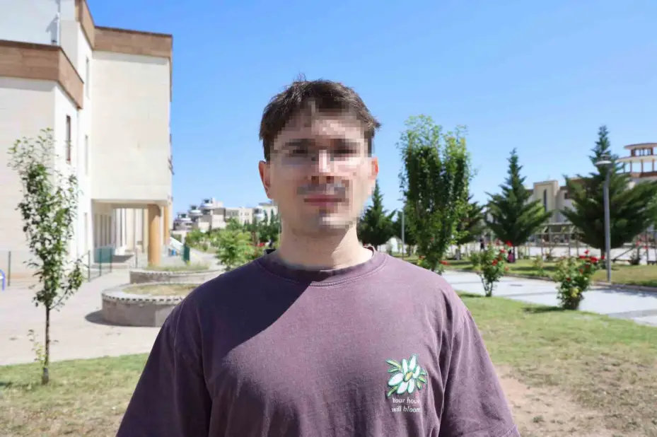 Yunuslarla geldi, 1 dakika ile sınava giremedi