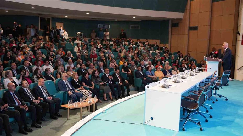 MHP Genel Başkan Yardımcısı Yurdakul: "Türkiye olarak küresel rekabette yerimizi almalıyız"