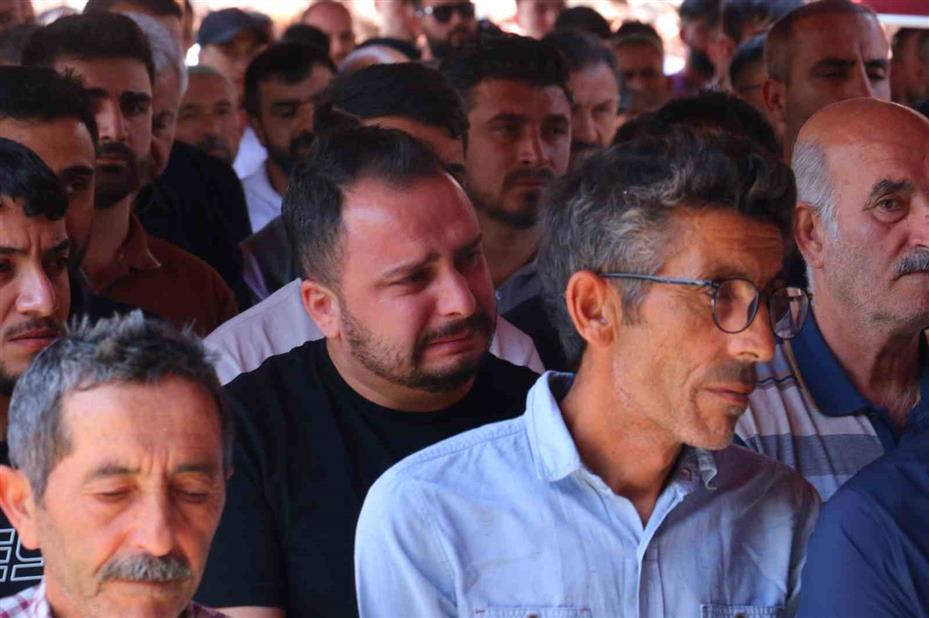 Ankara’da fabrikadaki azot gazı sızıntısından zehirlenen 2 işçi defnedildi