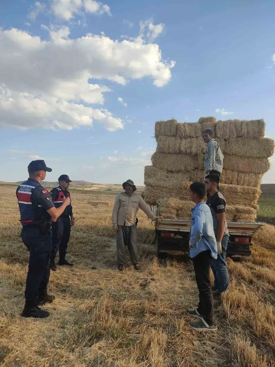 Kırşehir’de jandarma anız ve örtü yangınlarına karşı uyardı