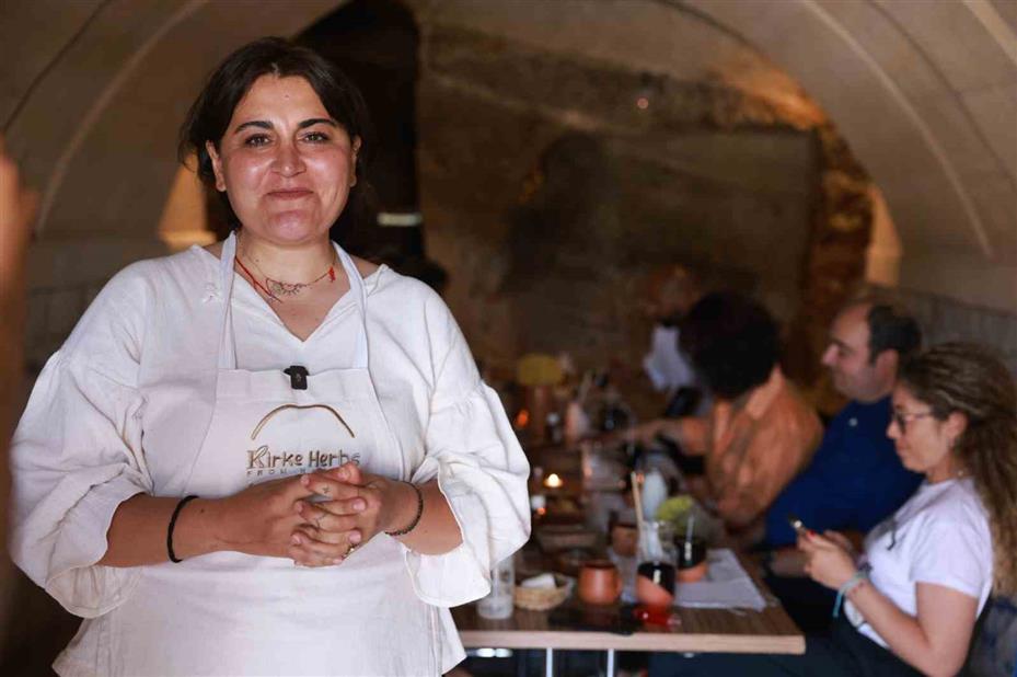 Kayaşehir’de doğal mum atölyesi