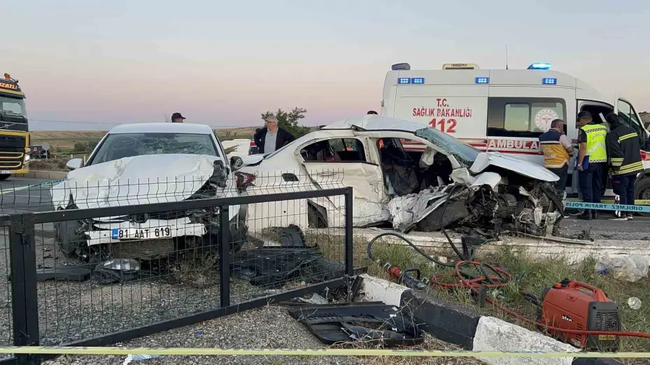 Feci kaza evli çifti hayattan kopardı