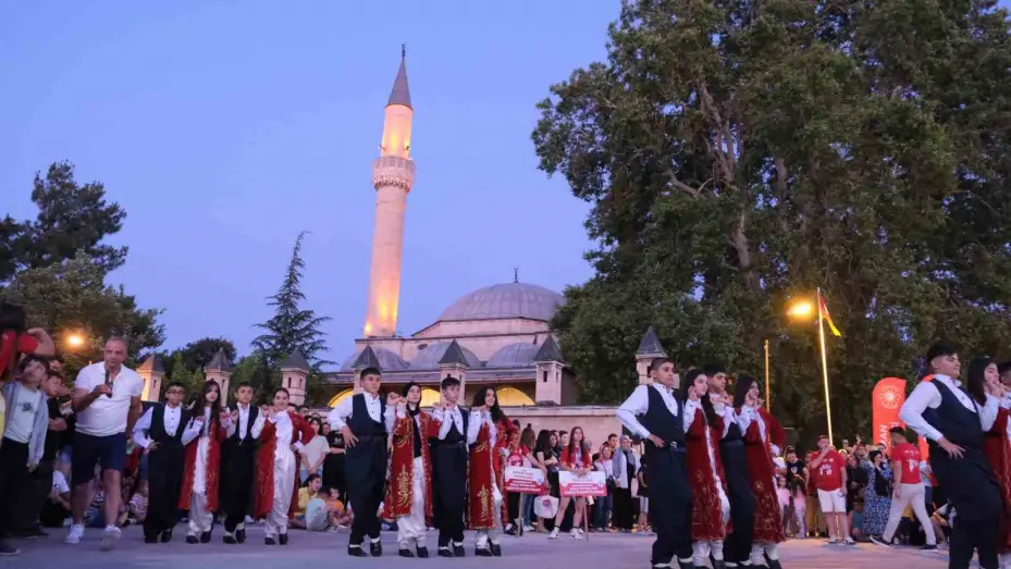 Halk Oyunları Yıldızlar Türkiye Şampiyonası Karaman’da başladı