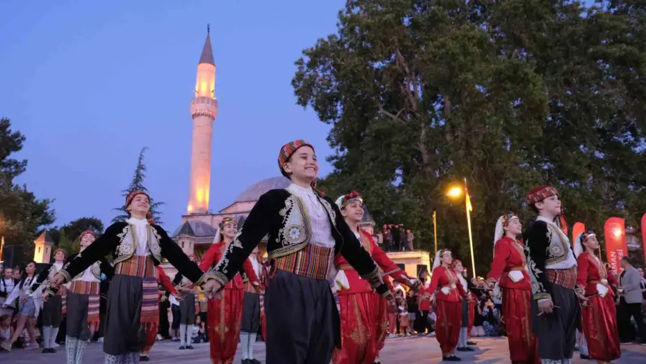 Halk Oyunları Yıldızlar Türkiye Şampiyonası Karaman’da başladı
