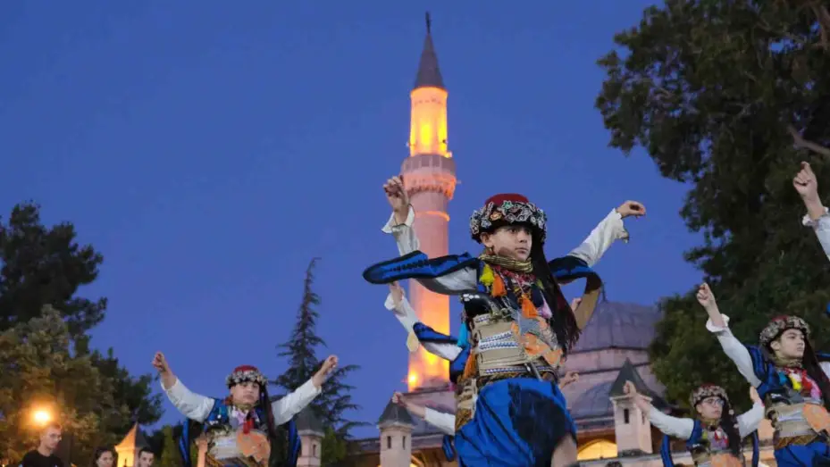 Halk Oyunları Yıldızlar Türkiye Şampiyonası Karaman’da başladı