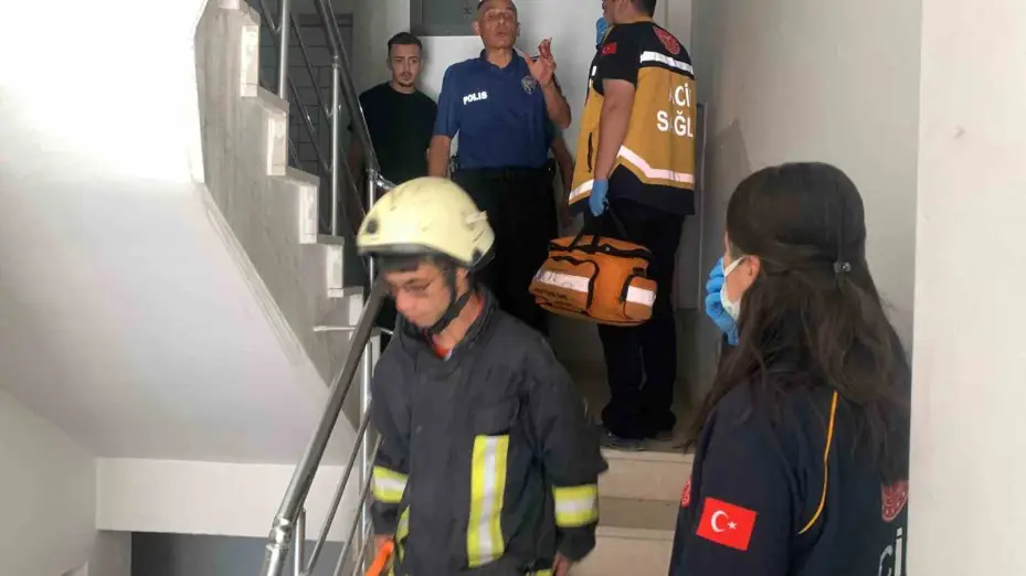 Karaman’da binadan yayılan kötü koku ekipleri harekete geçirdi
