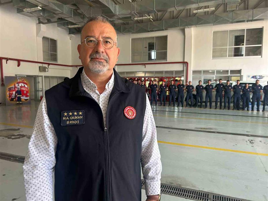 (ÖZEL) Göreve başlayan 45 itfaiye erinin gerçeğini aratmayan eğitimi nefes kesti