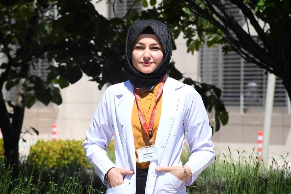 Uzmanı uyardı: "Kenenin vücutta kalma süresi hastalığın bulaşma riskini yükseltiyor"