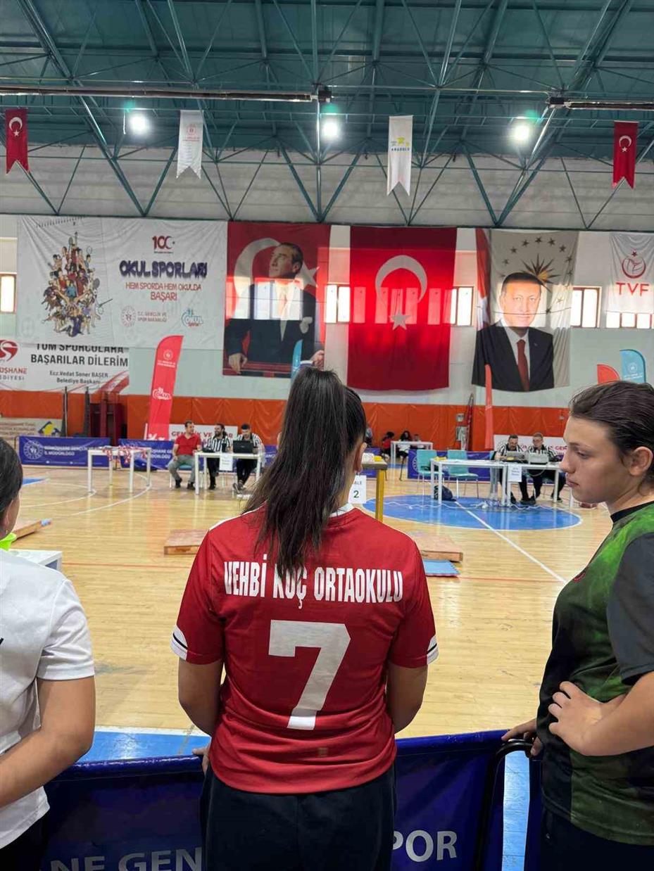 Vehbi Koç Ortaokulu öğrencisi Türkiye 2’nci oldu