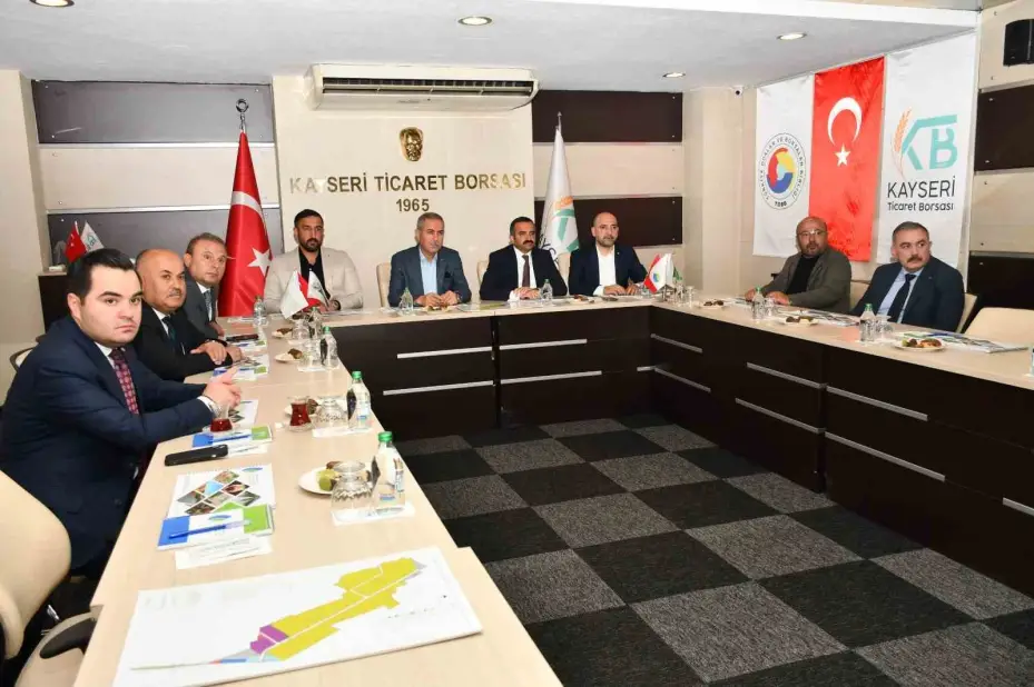 Sivas heyeti, Türkiye’nin yeni nesil tarım modelini yerinde inceledi