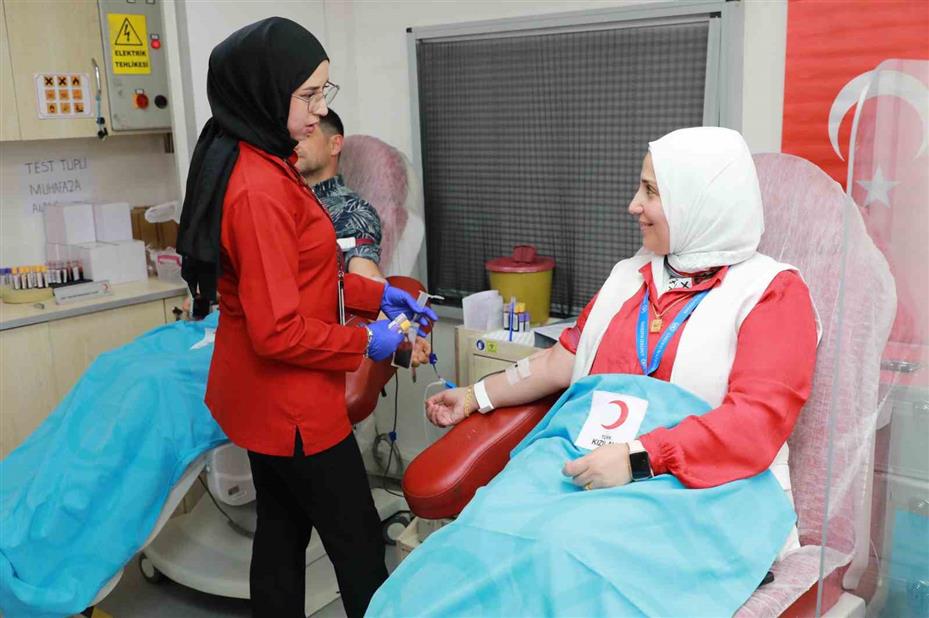 DSÖ’den Türk Kızılay’a kan bağışı