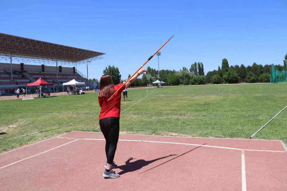 ’Görme Engelliler Atletizm Türkiye Şampiyonası’ sürüyor
