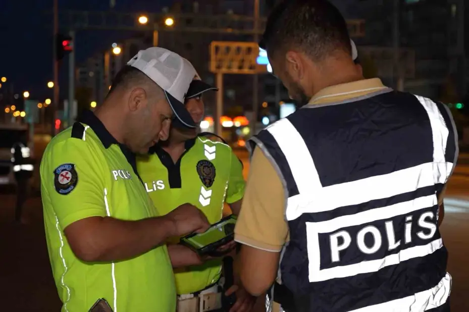 Kırıkkale’de trafik ekiplerinden motosiklet sürücülerine sıkı denetim