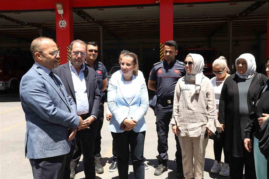 Büyükşehirin ‘Afet’ odaklı kurslarında katılım belgeleri sahiplerini buldu