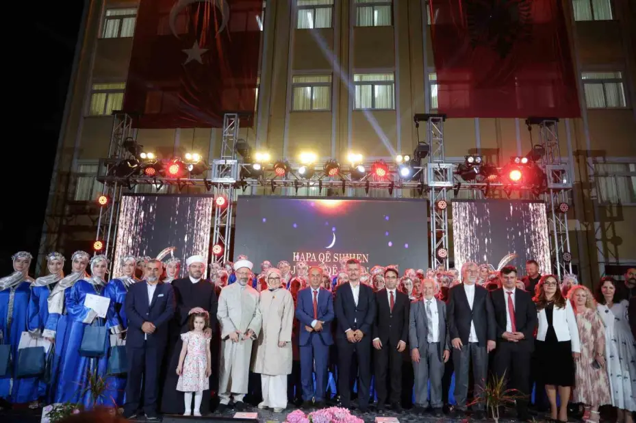 Diyanet İşleri Başkanı Erbaş, Arnavutluk’ta mezuniyet törenine katıldı