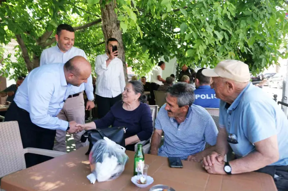Başkan Albayrak ve heyeti ’AK Parti Seninle Sivrihisar’ programına katıldı