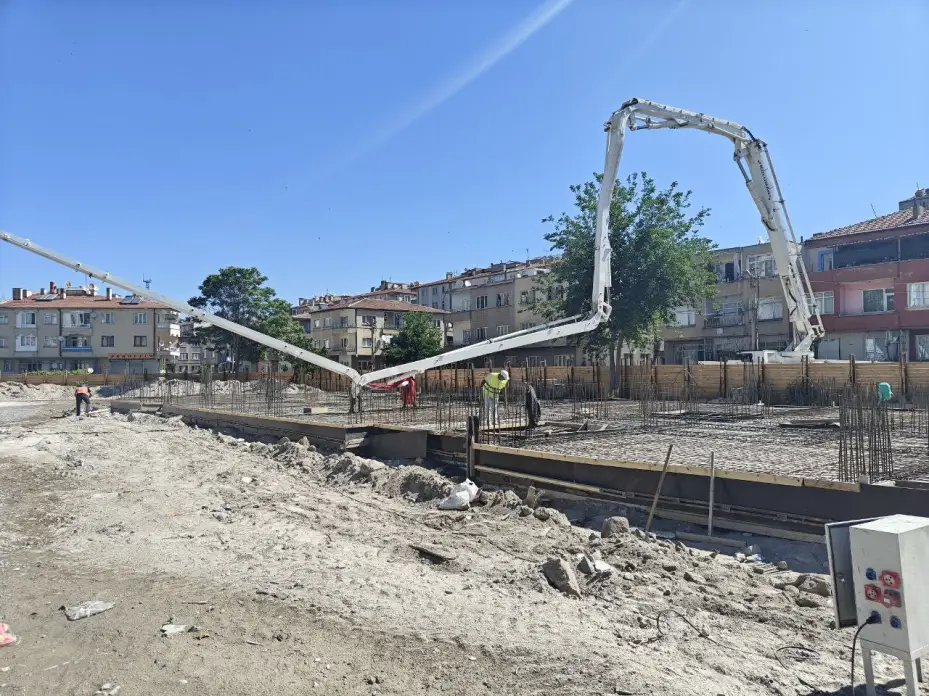 Melikgazi’de 72 daire ve 13 dükkanın temeli atıldı