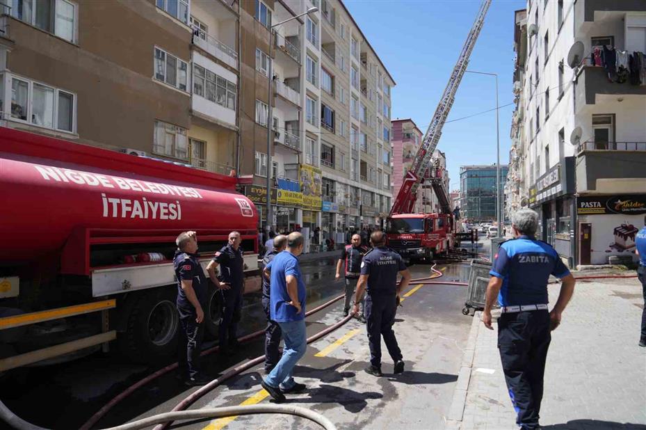 Niğde’de bacadan çıkan yangın korkuttu
