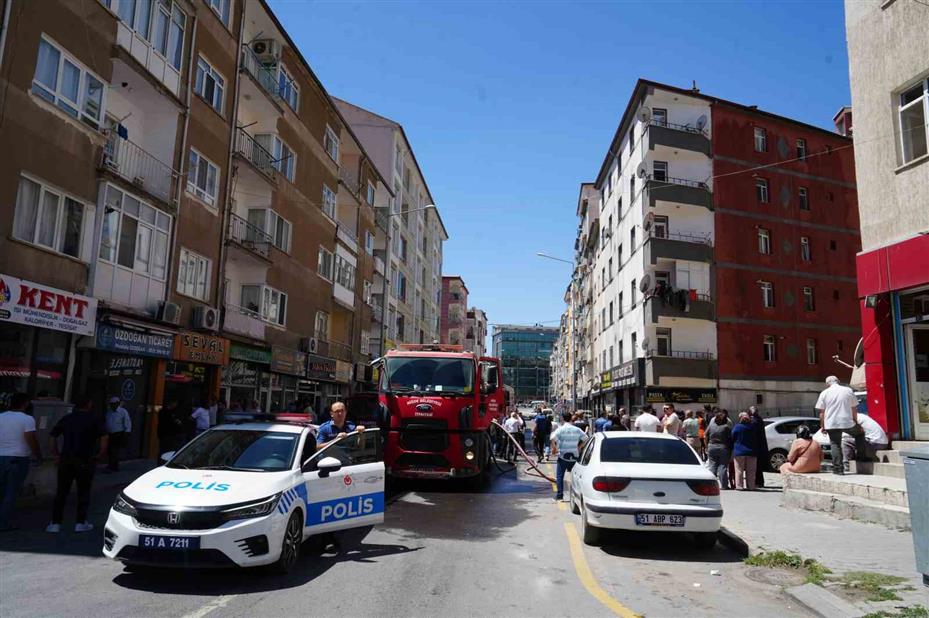 Niğde’de bacadan çıkan yangın korkuttu