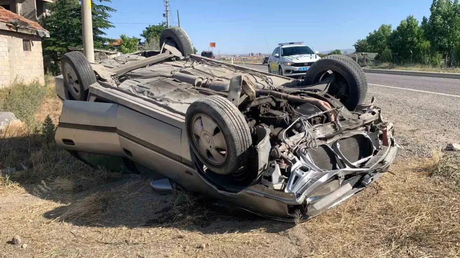 Karaman’da otomobil takla attı: 1 yaralı