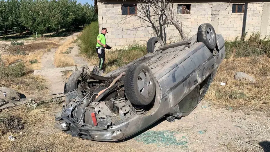 Karaman’da otomobil takla attı: 1 yaralı