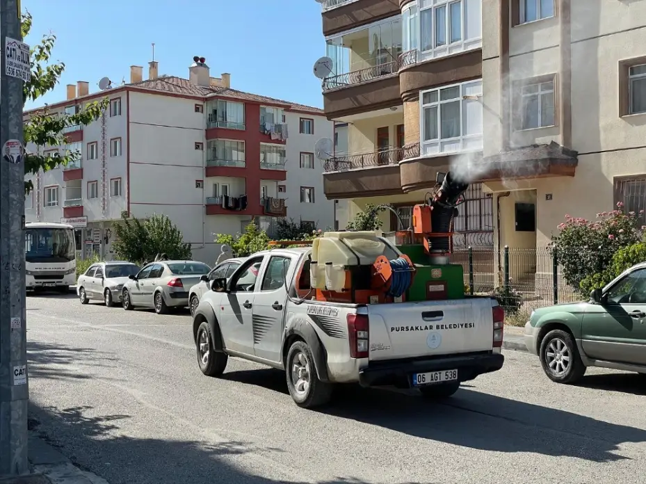 Pursaklar Belediyesi’nden haşerelere karşı mücadele