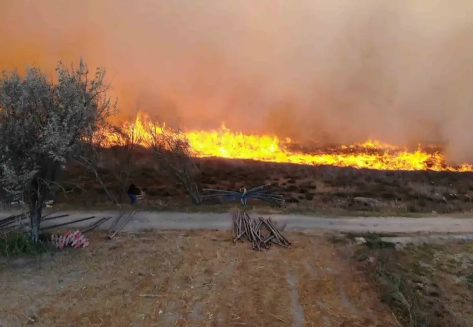 Jandarmadan çiftçilere anız yakmama eğitimi