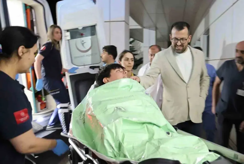 Hasan Dağı’nda yaralanıp mahsur kalan 1’i çocuk 4 kişi kurtarıldı