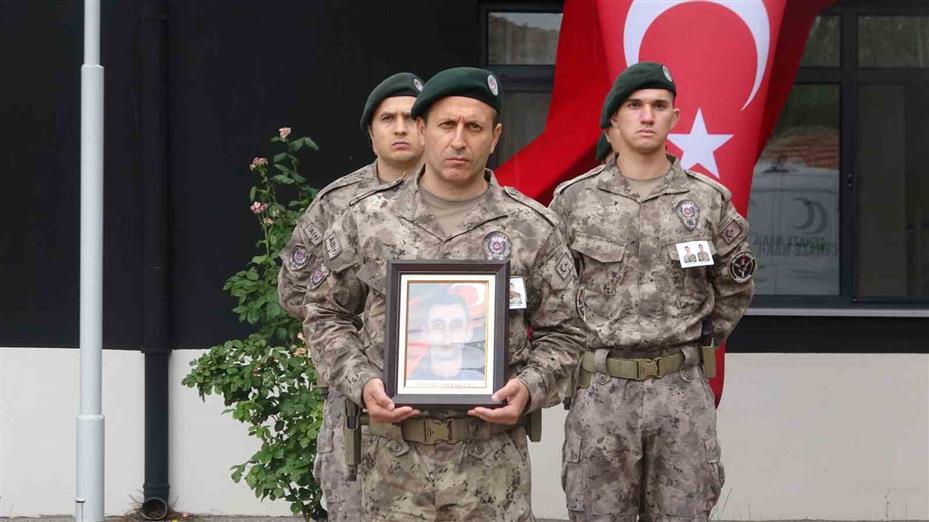 Çankırı’daki kazada hayatını kaybeden polis özel harekat kursiyerleri memleketlerine uğurlandı