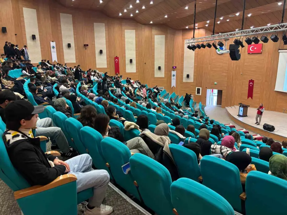 Kırşehir emniyeti 4 bin 441 öğrenciyi bilgilendirdi