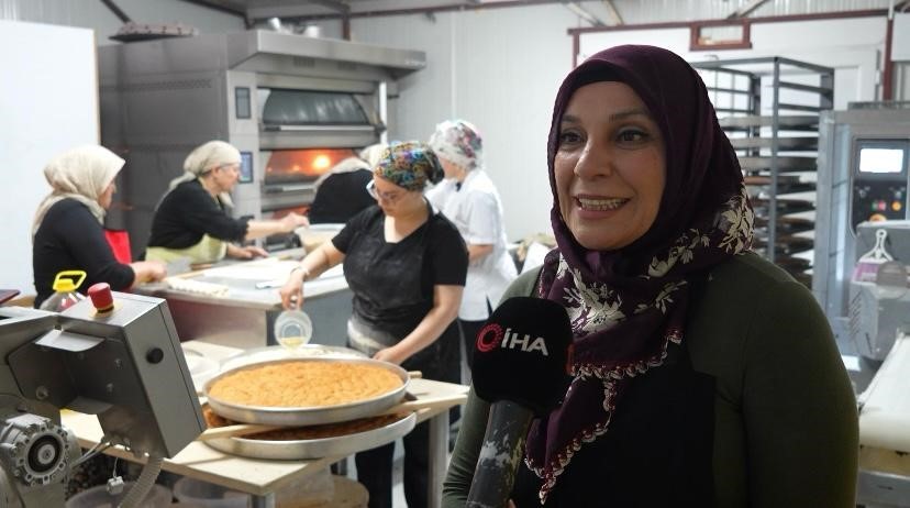 Dükkanı yandıktan sonra açtığı kooperatifle kadınlara umut oldu
