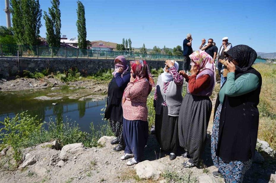 Melendiz Çayı’na karışan kanalizasyon suyu tehlike saçıyor