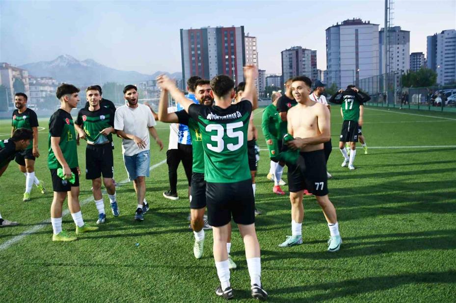 Büyük Toramanspor; 1. Amatör Küme’ye yükseldi