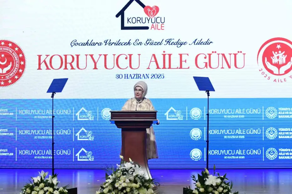 Emine Erdoğan: "Koruyucu aile sisteminin tüm dünyada yaygınlaşması elzemdir"